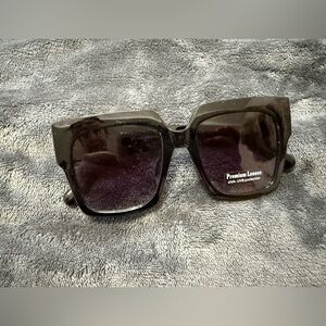 Black Square Sunglasses
